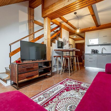 Apartman Mezonet Na Namesti Košice Exteriör bild