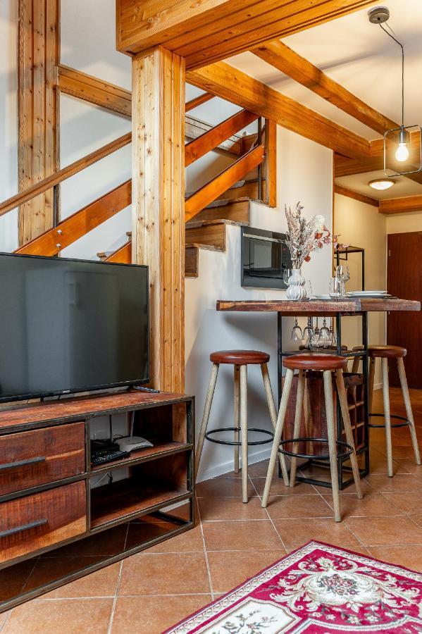 Apartman Mezonet Na Namesti Košice Exteriör bild