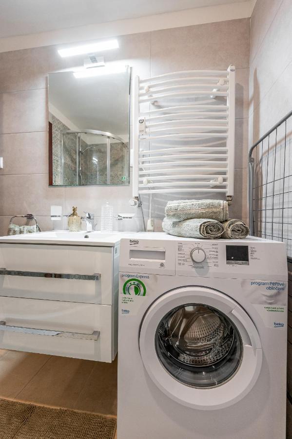 Apartman Mezonet Na Namesti Košice Exteriör bild