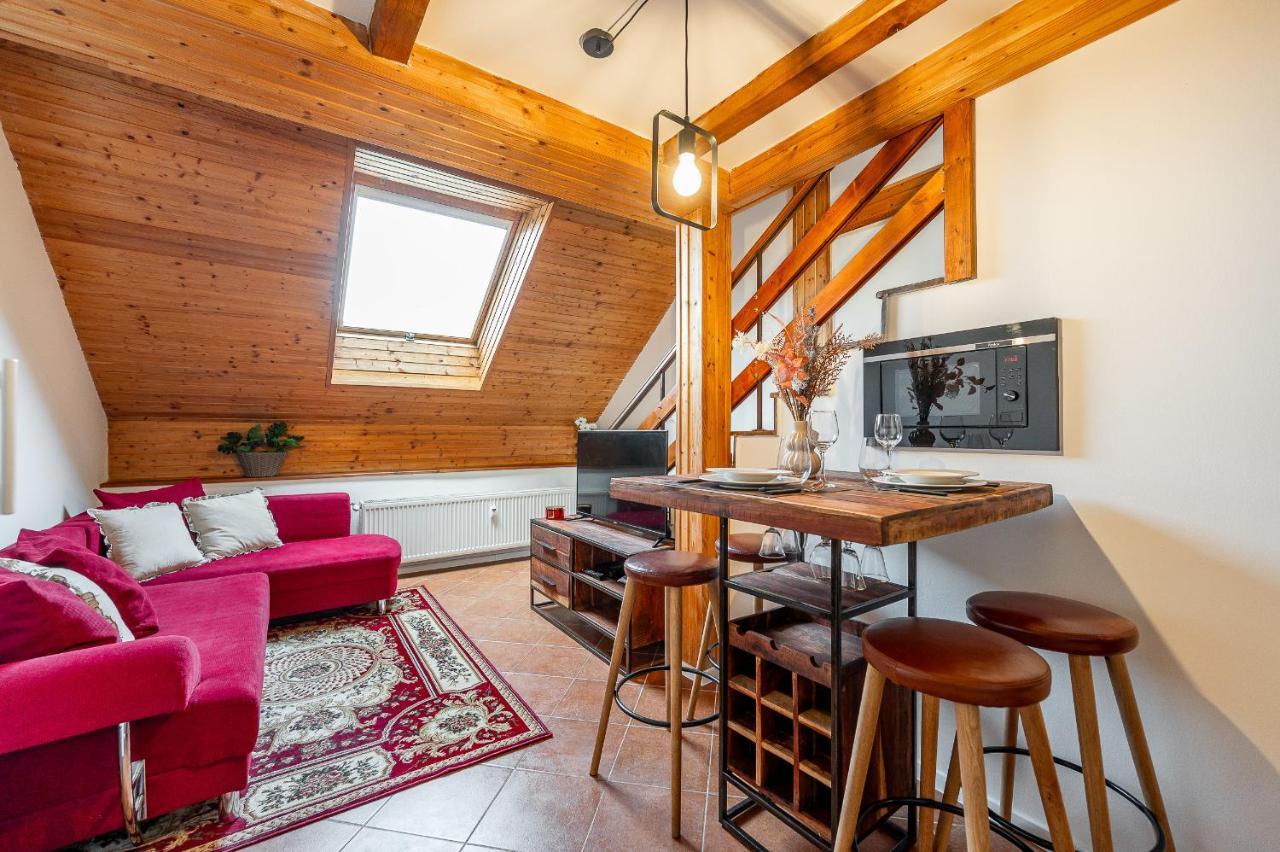 Apartman Mezonet Na Namesti Košice Exteriör bild