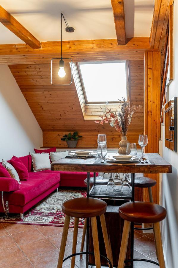 Apartman Mezonet Na Namesti Košice Exteriör bild
