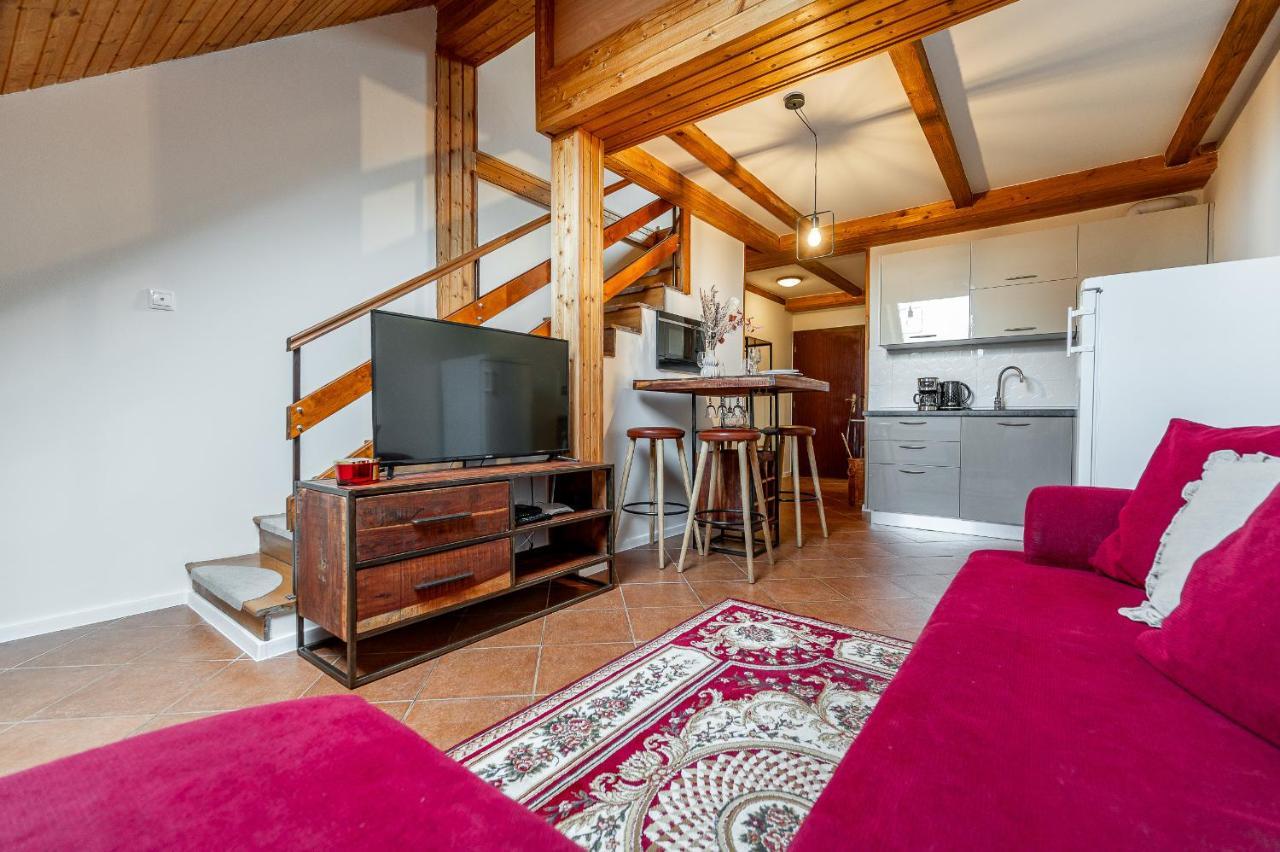 Apartman Mezonet Na Namesti Košice Exteriör bild