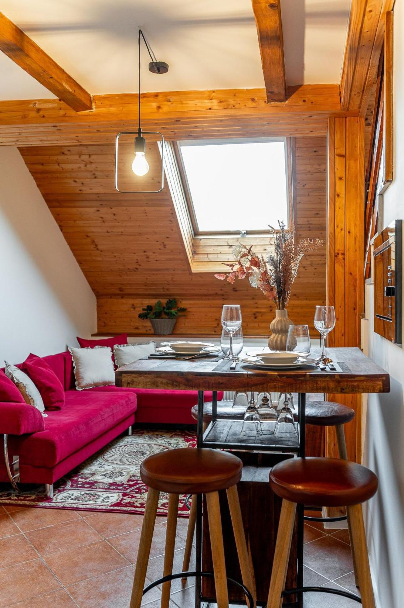 Apartman Mezonet Na Namesti Košice Exteriör bild